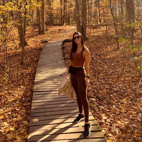 Meet your Posher, Flavia - Picture 1 of 1